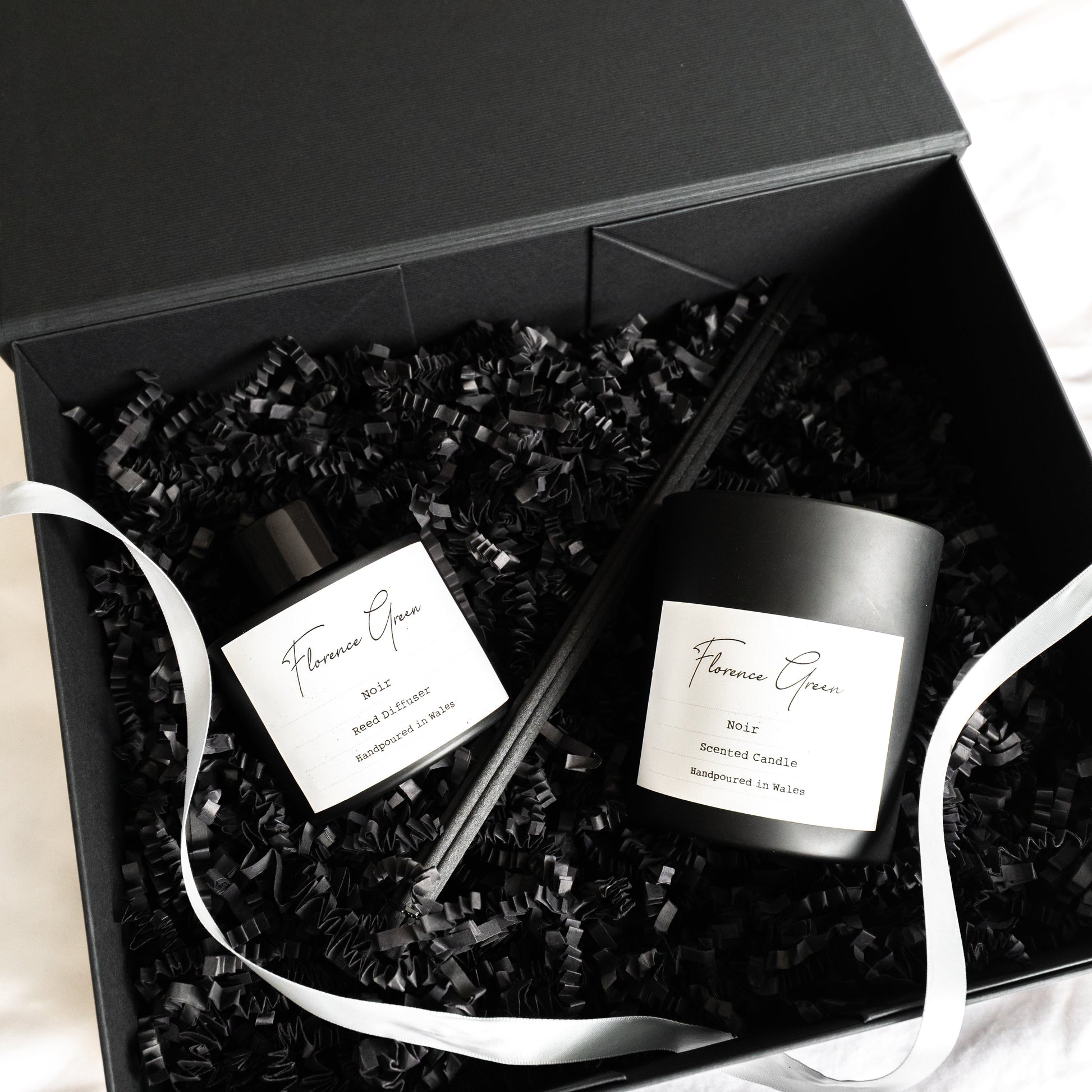 Black candle & diffuser gift box