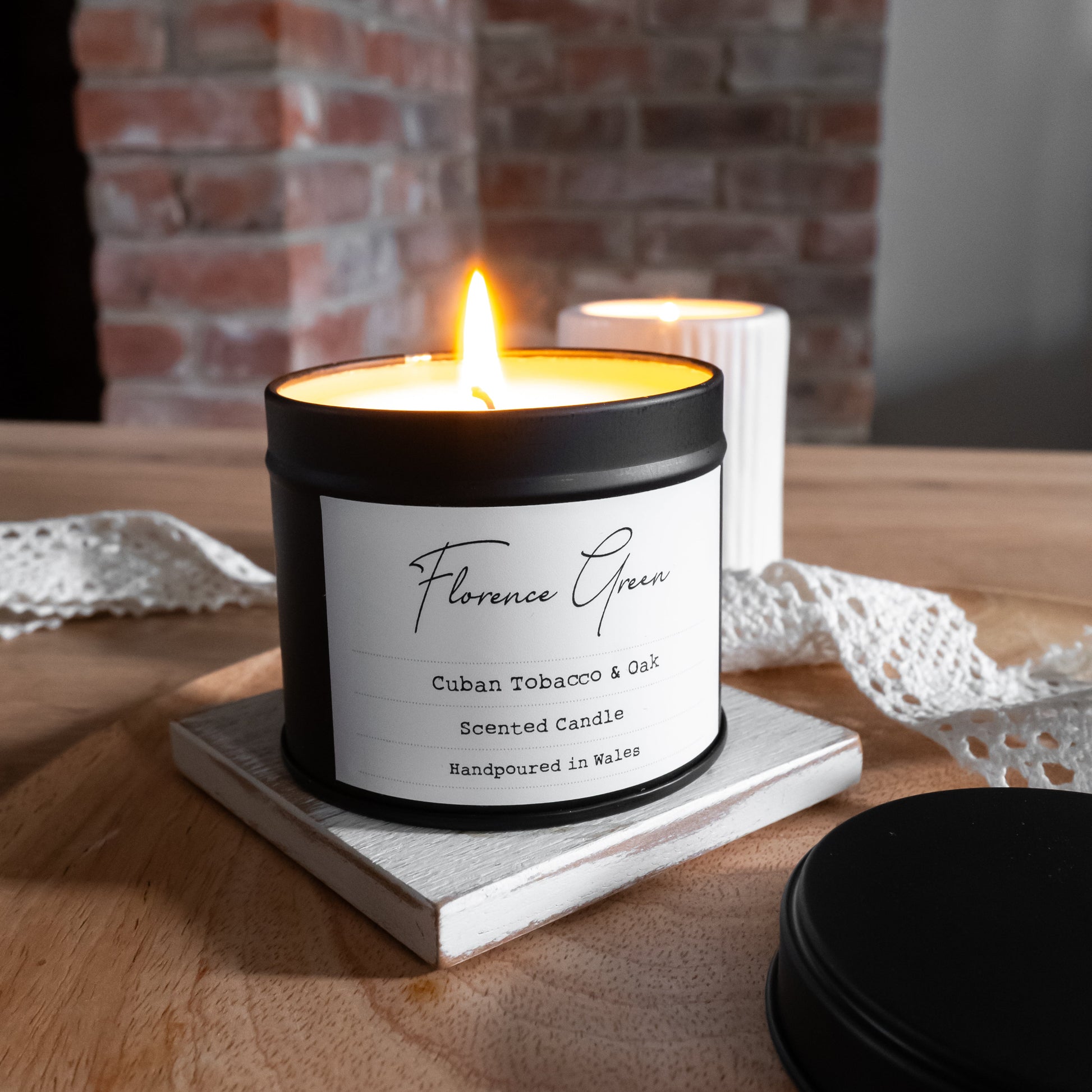 Cuban Tobacco & Oak Tin Candle