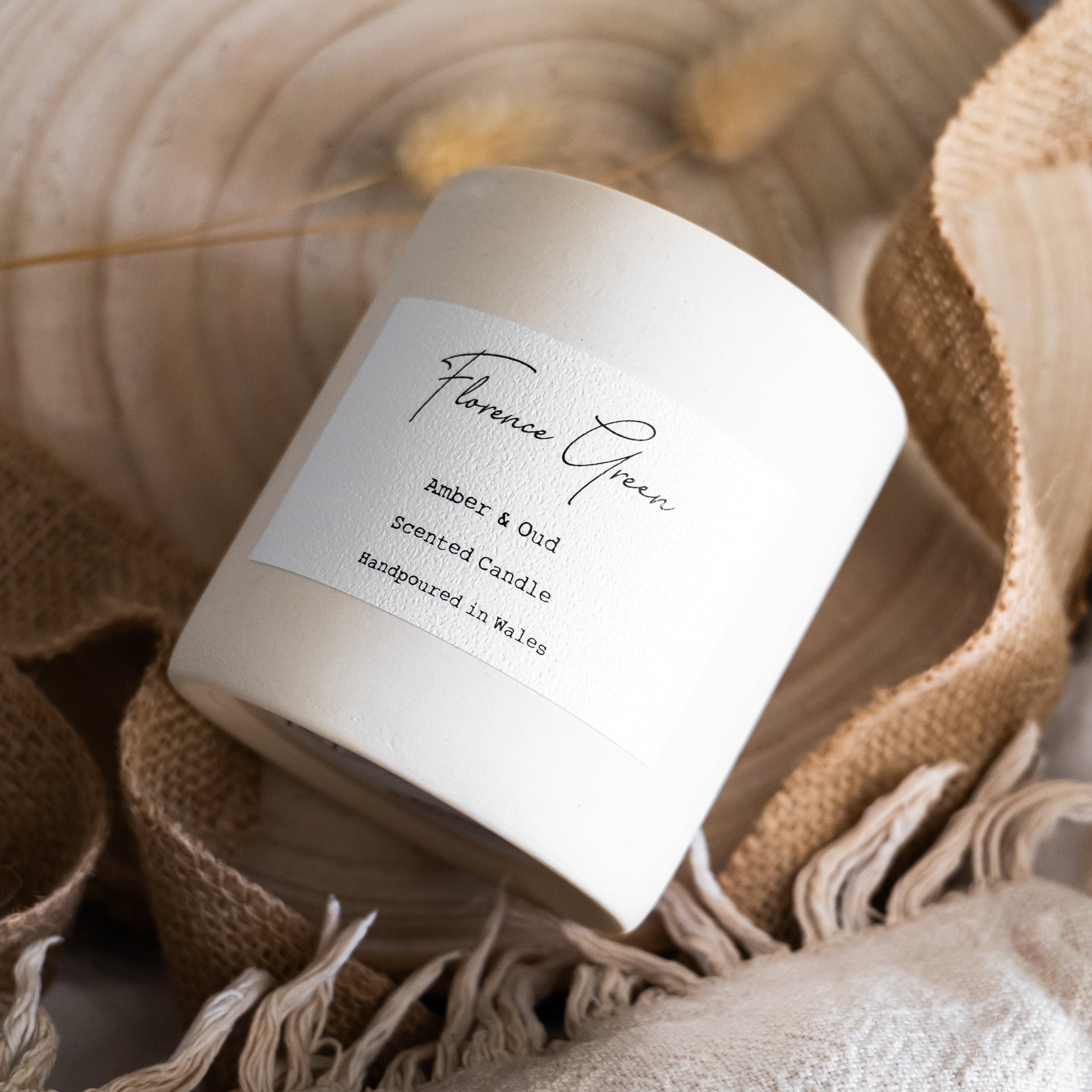 Amber & Oud Large Ceramic Candle