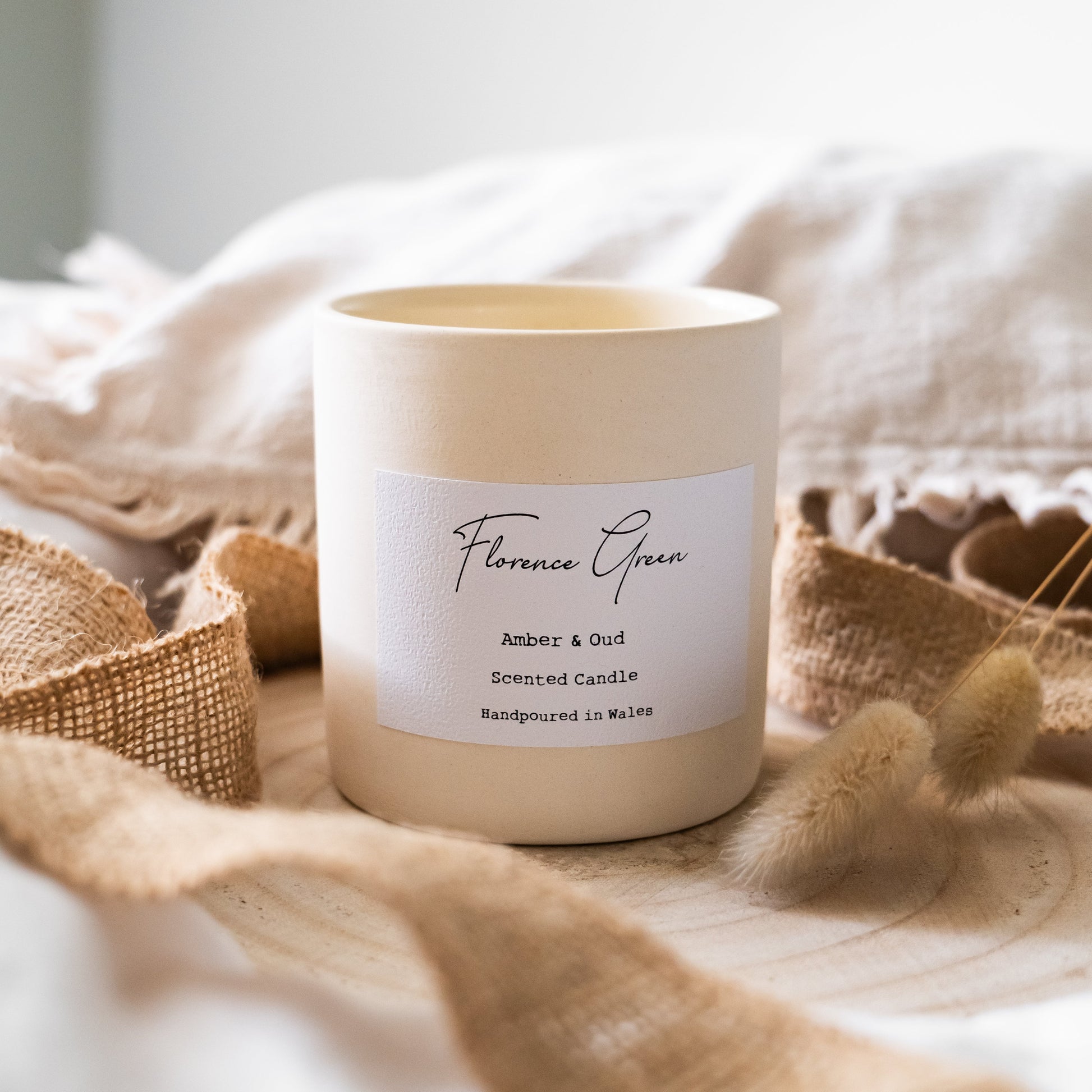 Amber & Oud Large Ceramic Candle