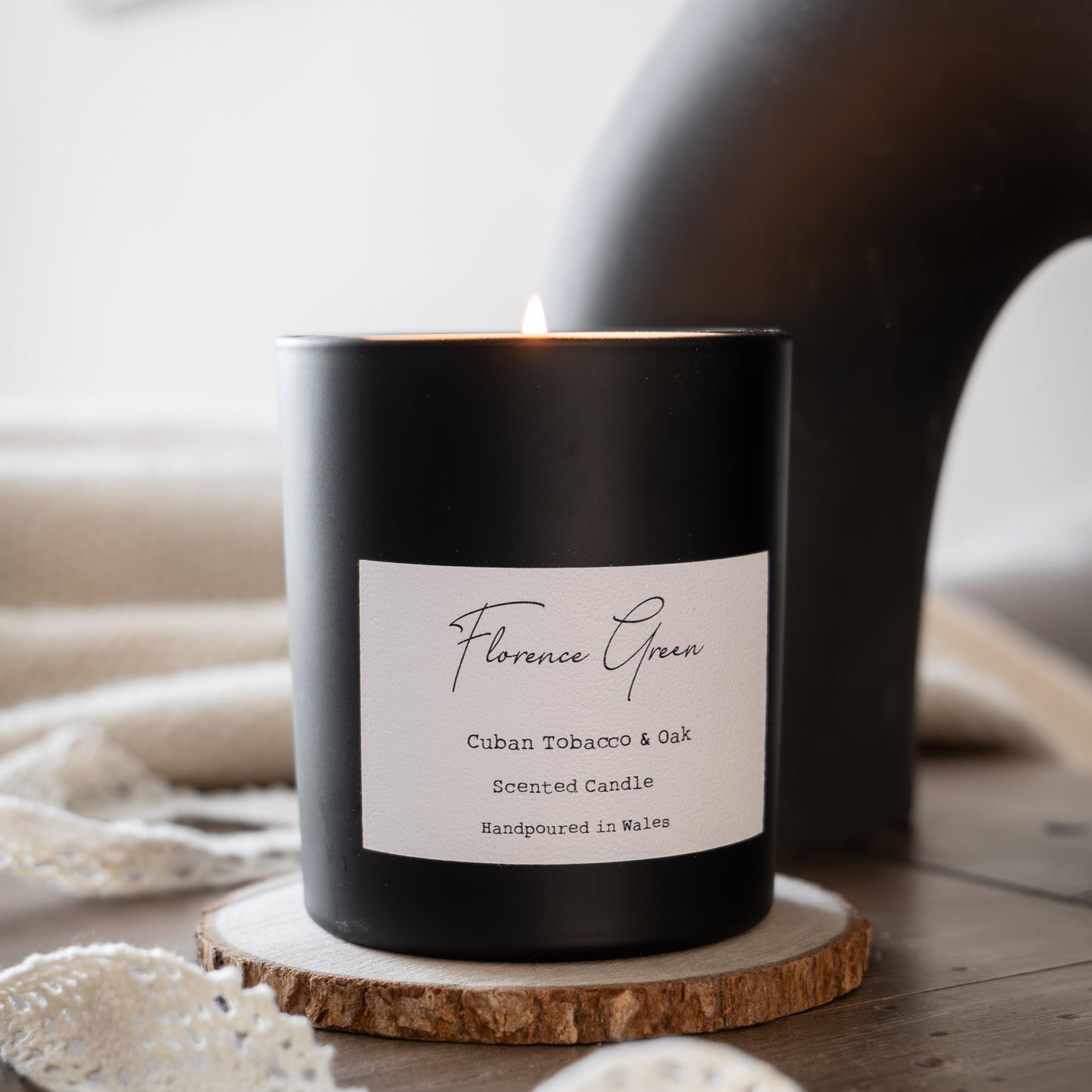 Cuban Tobacco & Oak Scented Candle