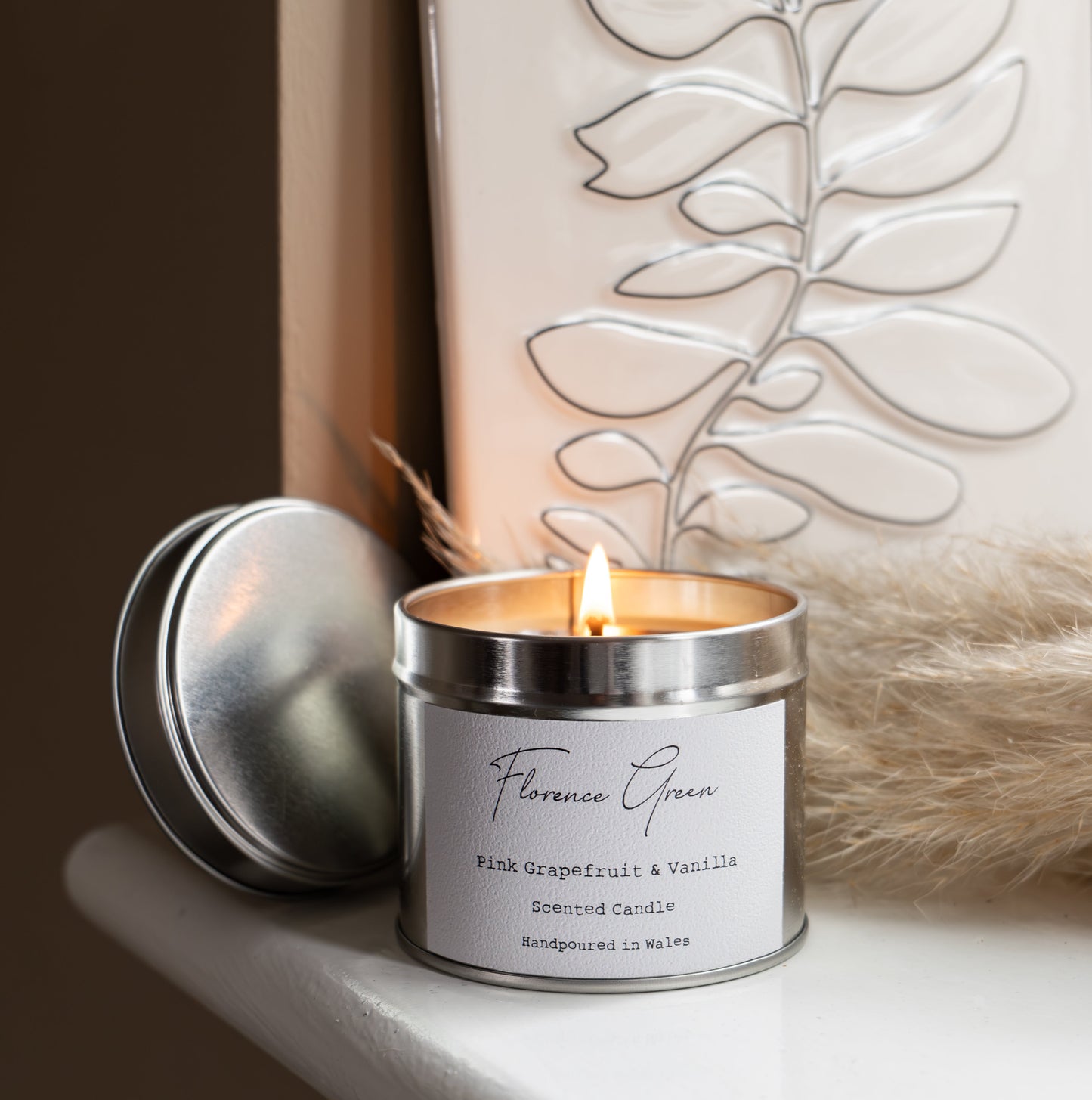 Pink Grapefruit & Vanilla Scented Candle